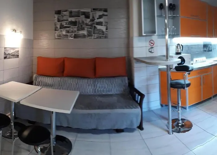 в центрі на куліша з двома спальнями Apartamento Leópolis